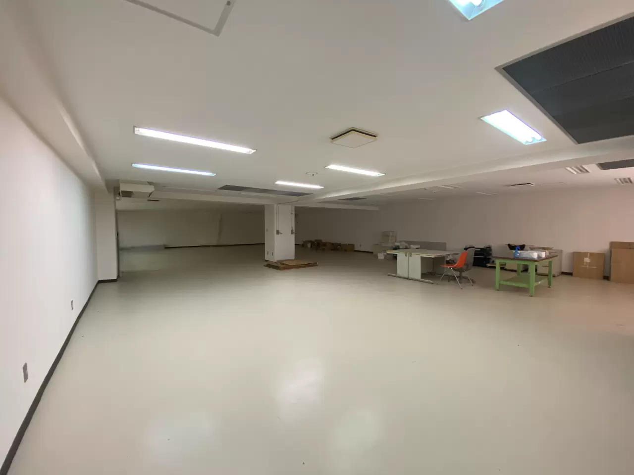 神奈川県 横浜市神奈川区 三枚町 108-7の物件写真 4枚目のサムネイル