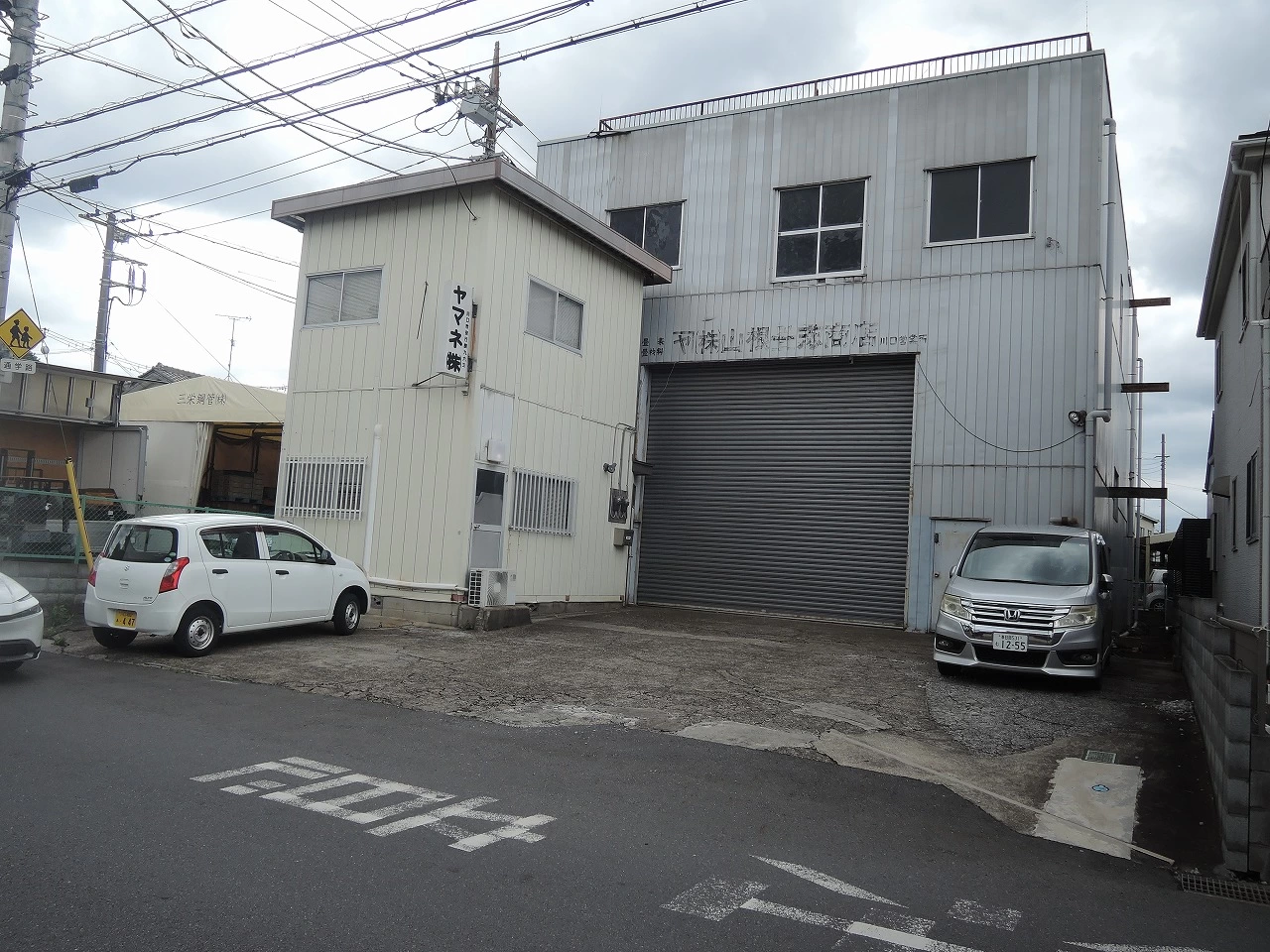 埼玉県川口市大字安行原の倉庫