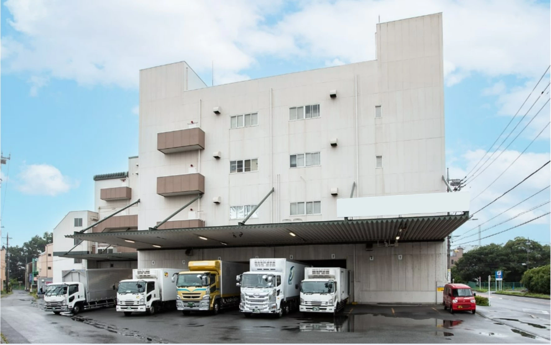東京都府中市四谷の倉庫